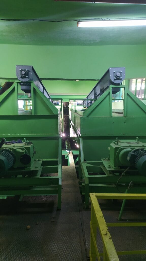 Два коритообразни шнека от Силозни Системи