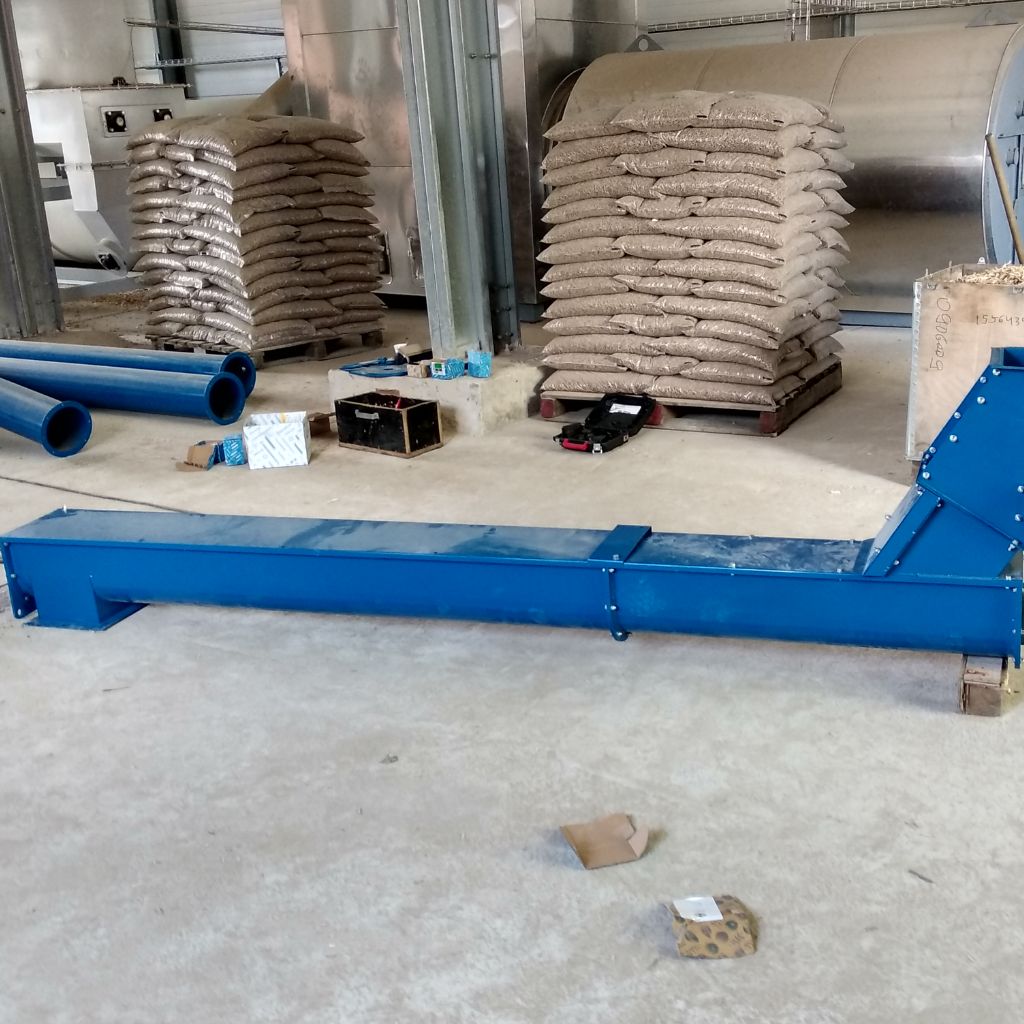 Коритообразни шнекове